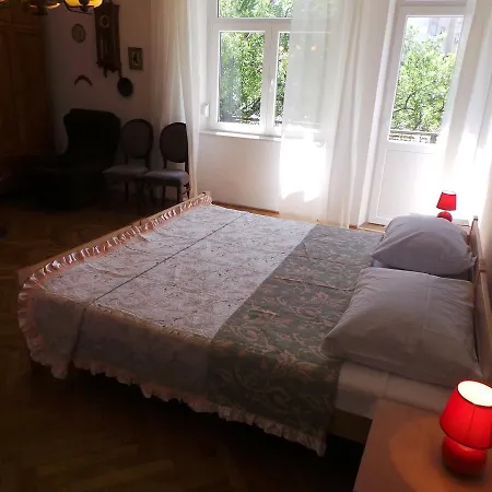 Apartman Near Archaeological Museum In In Pluj