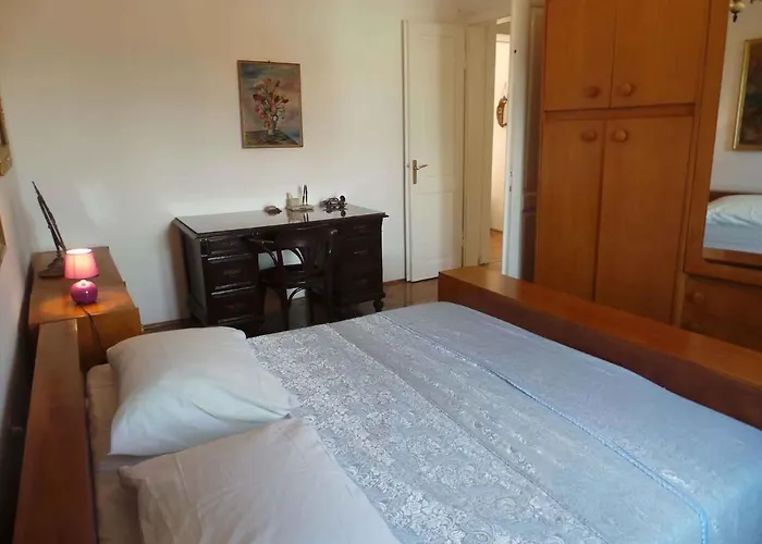 Paula Near Archaeological Museum 27901 普拉